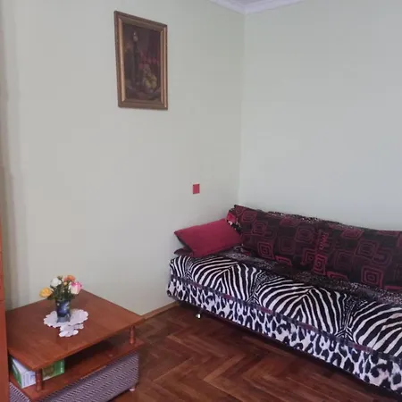 Appartamento кульпарківська 128,економ *